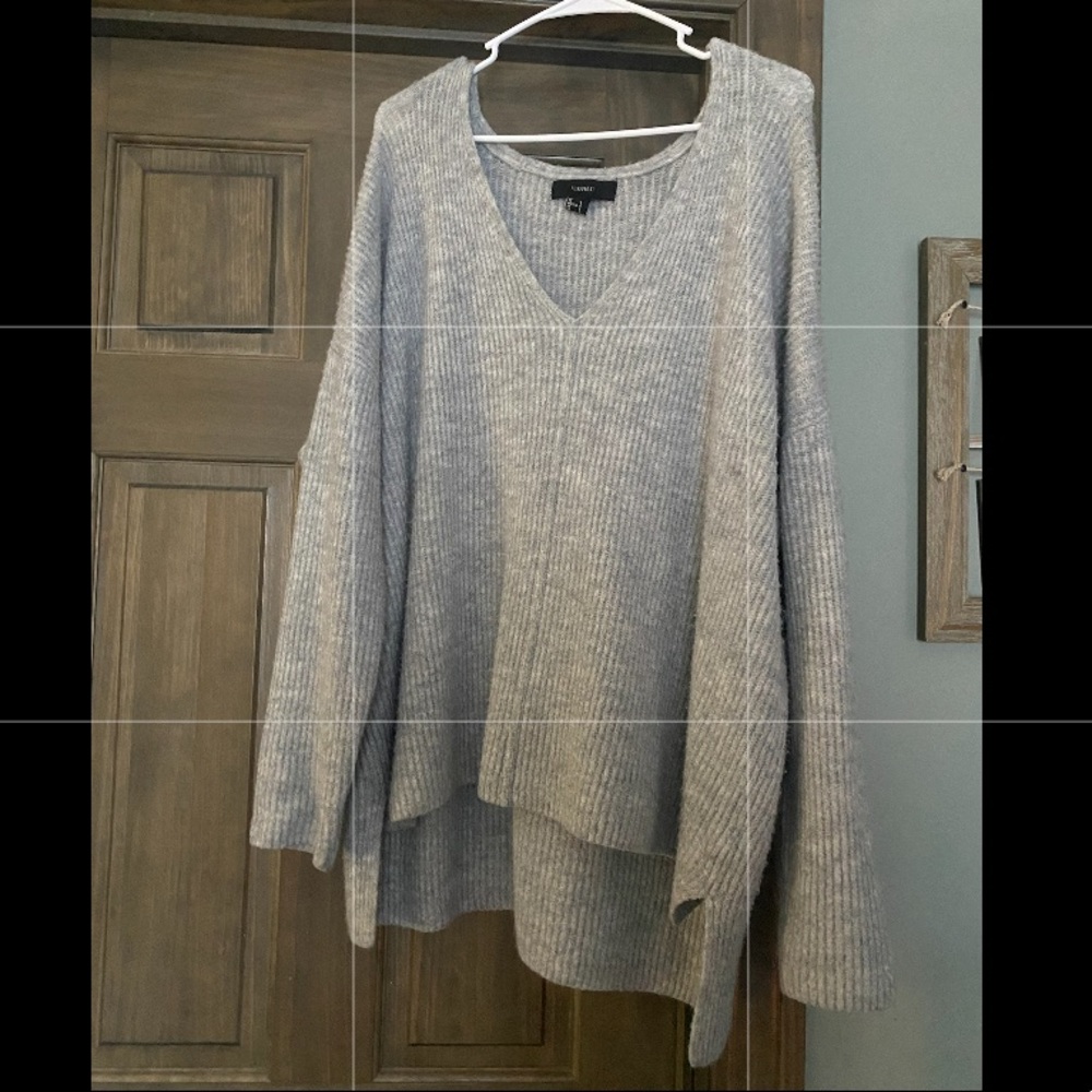 Women’s Sweater